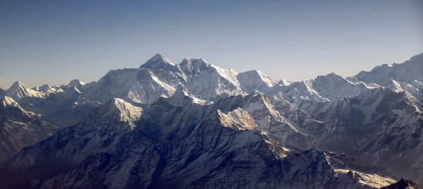 Où pratiquer le yoga en plein air dans les montagnes de l'Himalaya ?